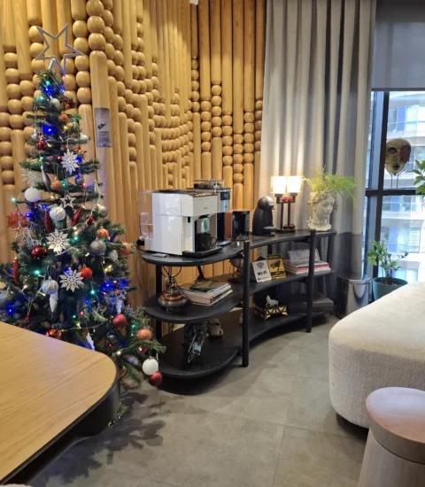 Dr.Naser DadashZadeh 5